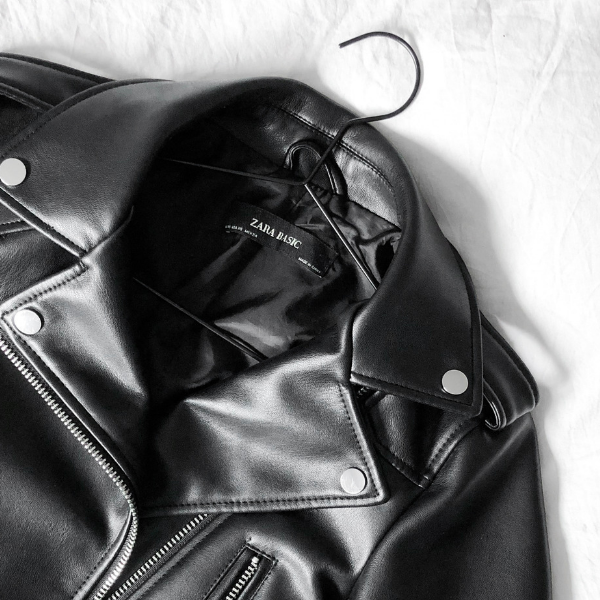 Seksowne spodnie, kurtki i spódniczki z ekoskóry