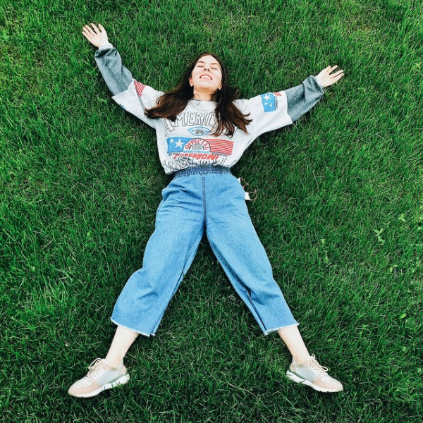 Wygodne spodnie do domowych looków – wyglądaj atrakcyjnie, czuj się komfortowo