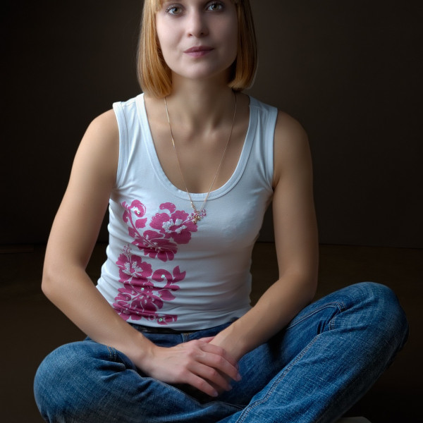 Jesienne spodnie. Denim i ekoskóra