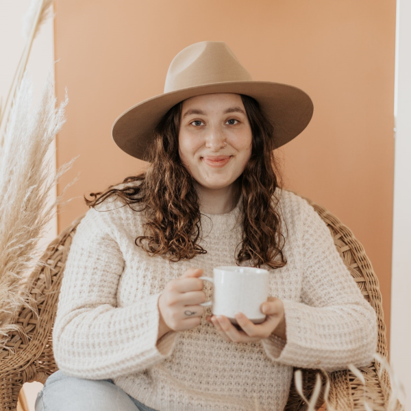 Nosisz plus size? Na Joyful znajdziesz modę dla siebie!