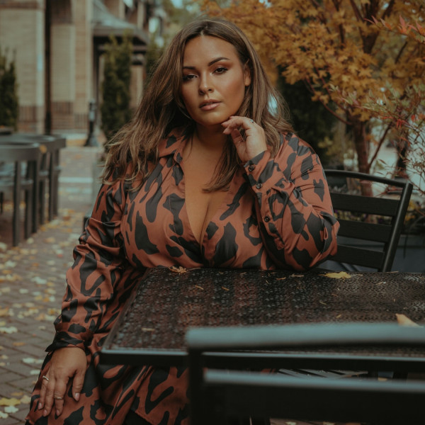 Jesienne sukienki – dzianiny, dresówka, gruba bawełna