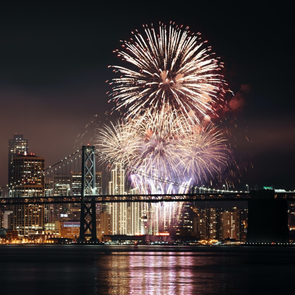 Ostatni dzwonek na sylwestrową kreację. Zobacz i zamów!
