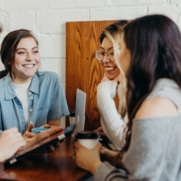 Jak ubrać się zimą do biura?