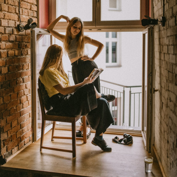 Czy stylowe spodnie mogą być wygodne? Sprawdź te modele!