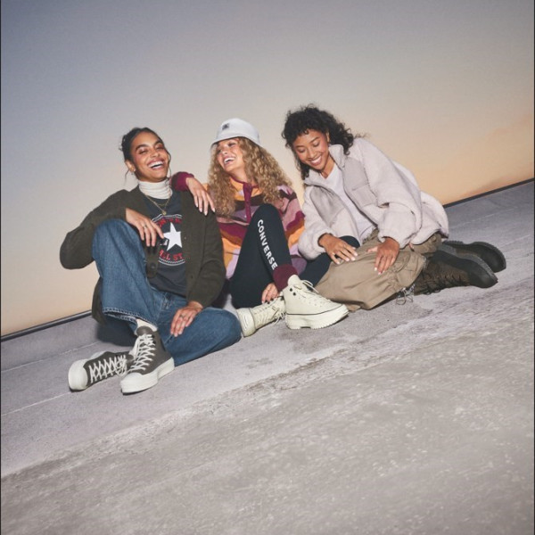 Skórzane buty zimowe – dlaczego warto je mieć w swojej garderobie?