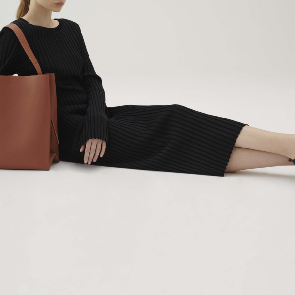 Shopperka - Uniwersalna i stylowa torebka, którą musisz mieć