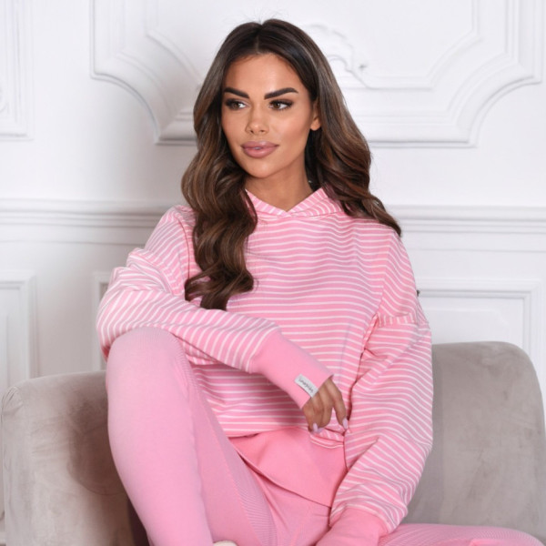 Komplety dresowe od Amareno Moda – must-have na wiosnę