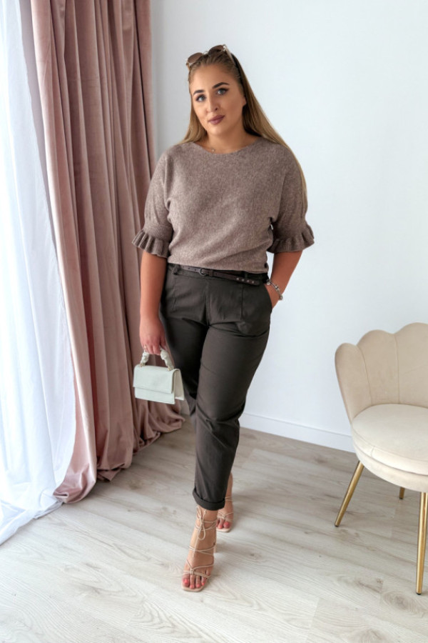 Sweter z krótkim rękawem wykończonym falbanką arkadia - fango