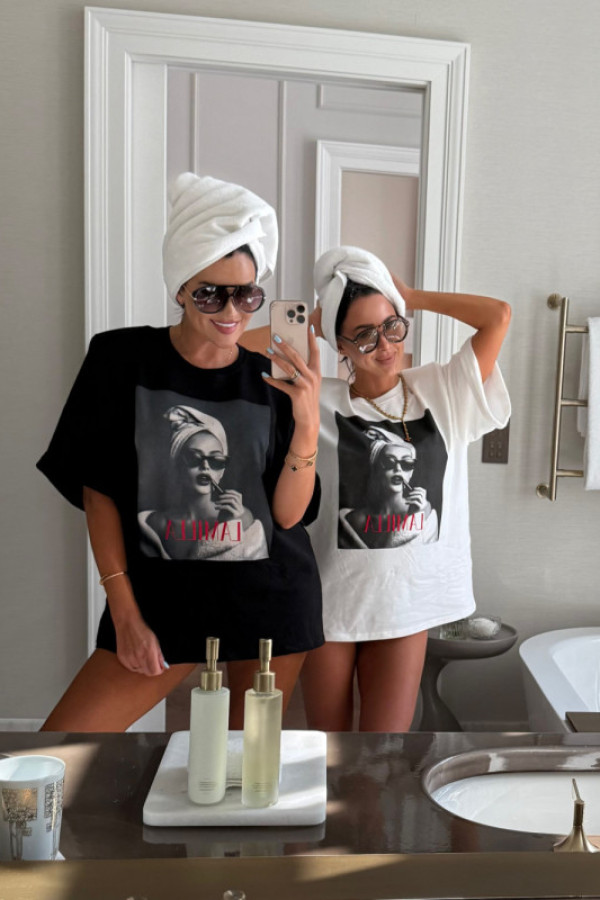 Czarny t-shirt oversize z nadrukiem la milla