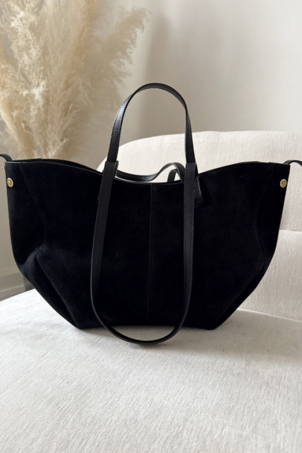 Skórzana zamszowa torebka lena czarna laura biaggi