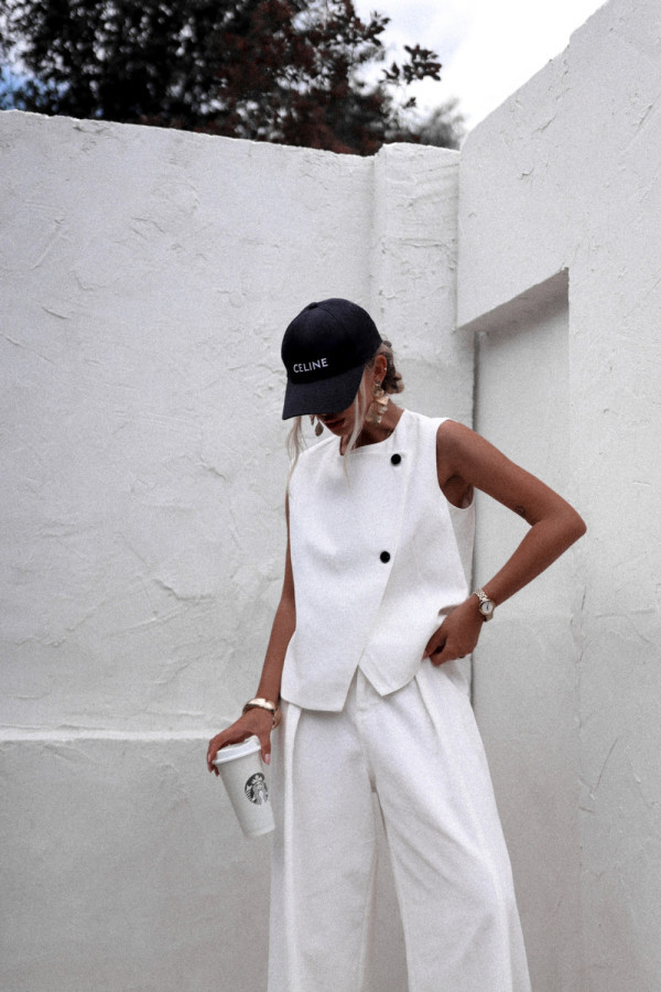 Kamizelka delaney o luźniejszym kroju biała