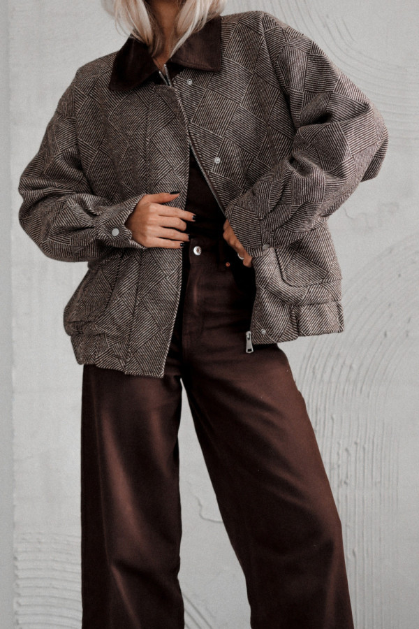 Kurtka old town blush typu bomberka z kontrastowym kołnierzem brązowa