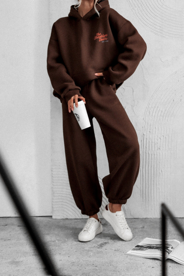 Komplet dresowy summit ready o kroju oversize czekoladowy