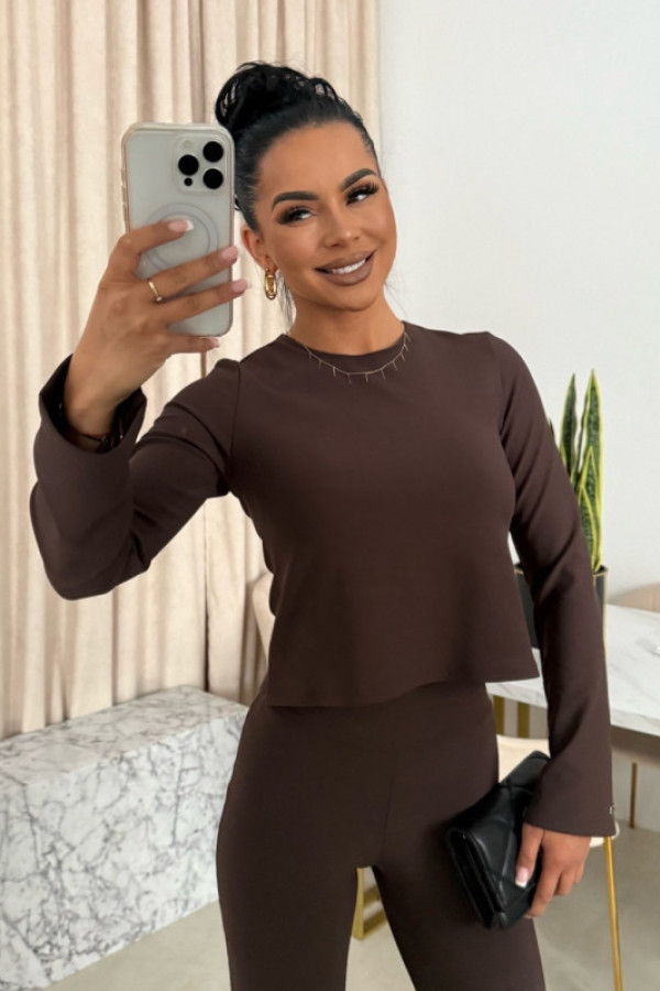 Top prążkowany z lekko poszerzanymi rękawami brązowy tamara