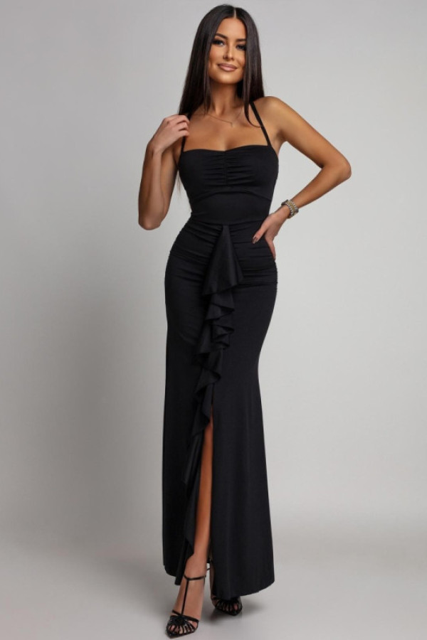 Czarna sukienka maxi z falbankami, cienkimi ramiączkami i rozkloszowanym dołem meli