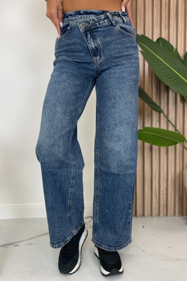 Spodnie jeansowe z prostymi nogawkami