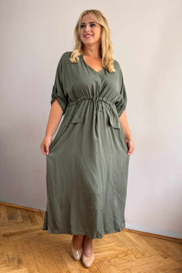 Sukienka z głębokim dekoltem khaki