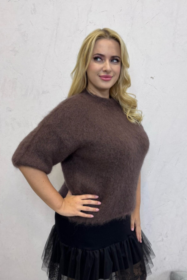 Sweterek z krótszym rękawem czekoladowy