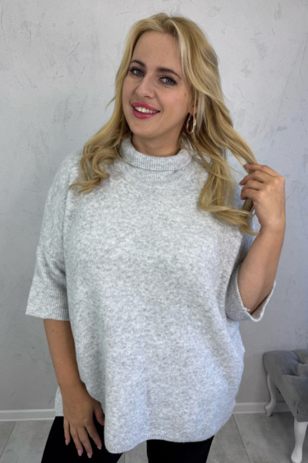 Sweterek oversize z golfem szary