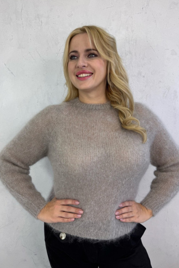 Sweterek oversize beżowy