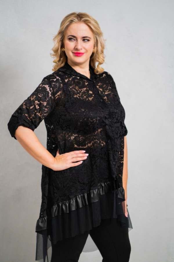 Elegancka koronkowa koszula plus size