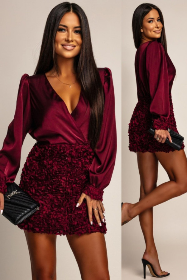 Elegancka sukienka mini ze zdobieniem samanntie bordowa