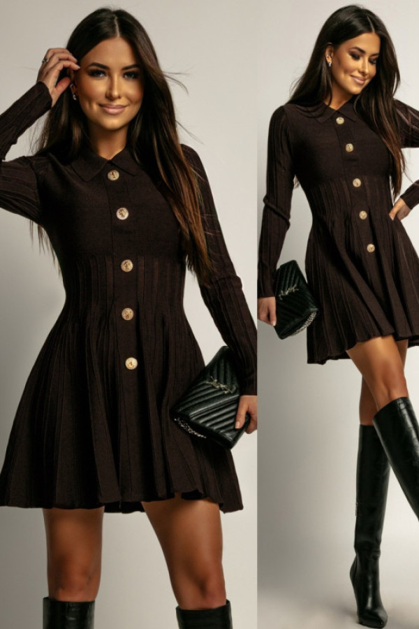 Dzianinowa sukienka z guzikami amirah brązowa