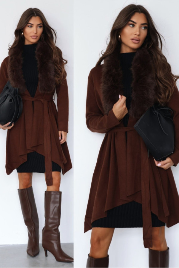 Asymetryczny kardigan z futrem i paskiem emoriene brązowy