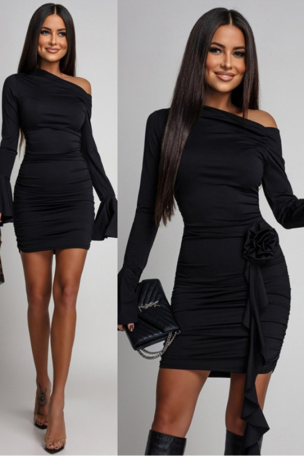 Elegancka sukienka z broszką sayenna czarna