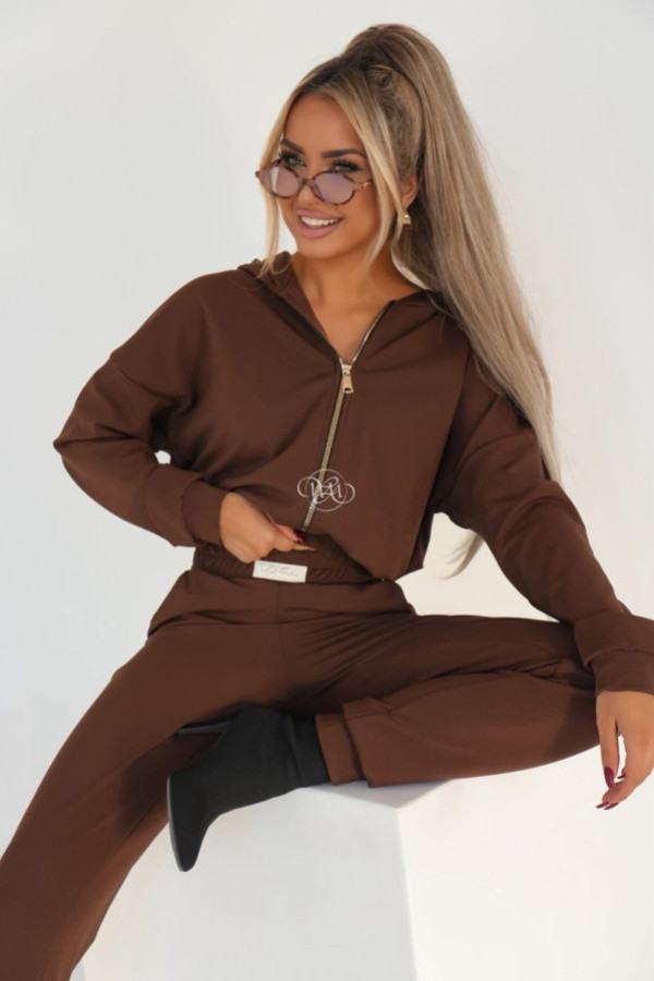 Komplet aspen z dzianiny sportowej czekoladowy