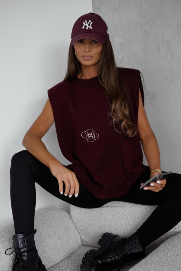 Sweterkowy bezrękawnik z poduszkami burgund