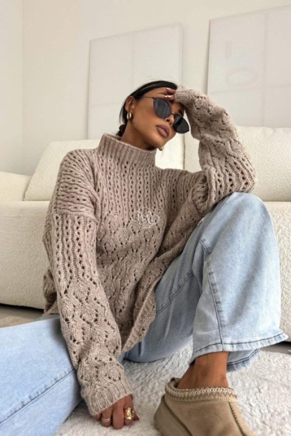 Sweterek velvet beż