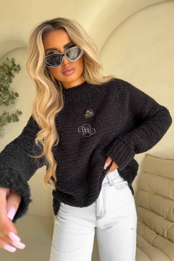 Sweter bucla – czarny