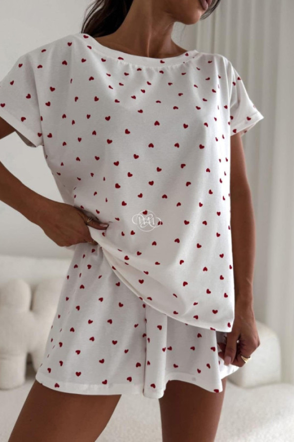 Piżamka krótka w czerwone serduszka