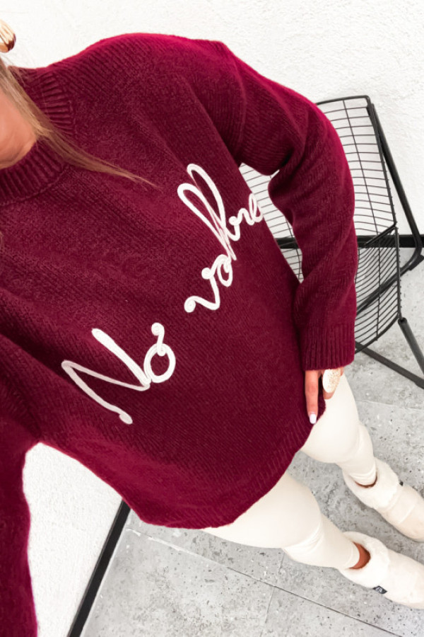 Sweter klasyczny z haftem no vollare bordo