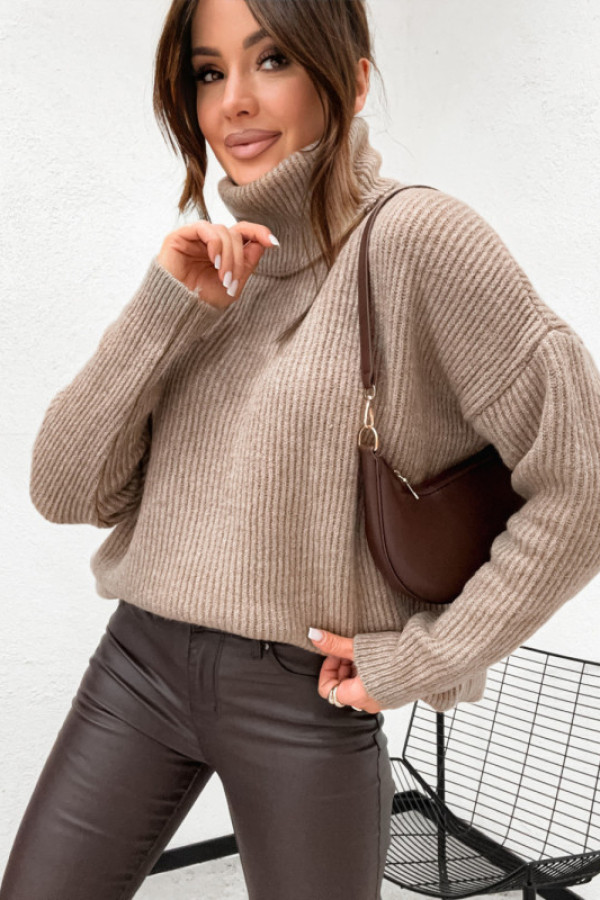 Golf moherowy classical ski winter look camello