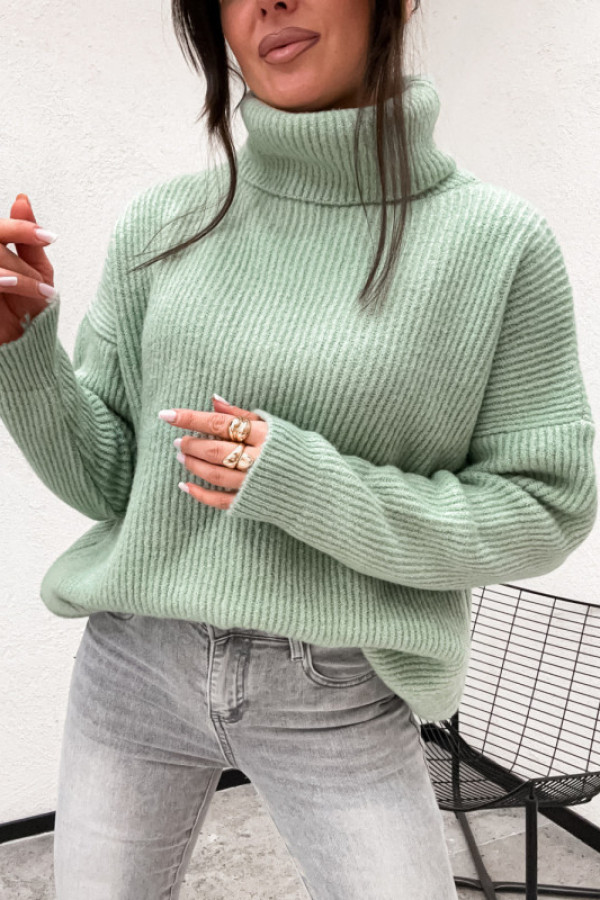 Golf moherowy classical ski winter look dubai pistachio