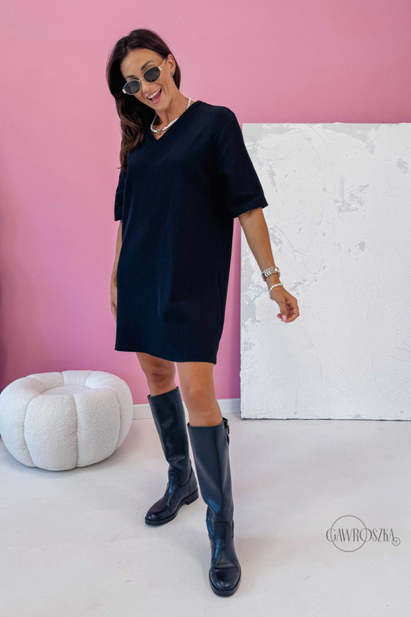 Sukienka dzianinowa chandal w serek - czarna