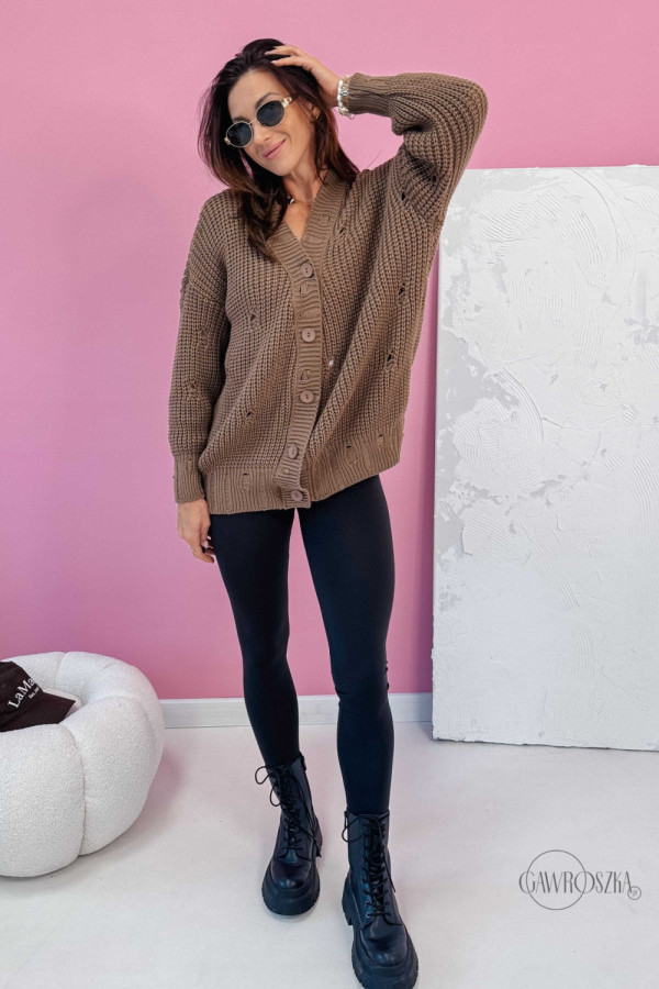 Sweter rozpiany z dziurkami - mokka