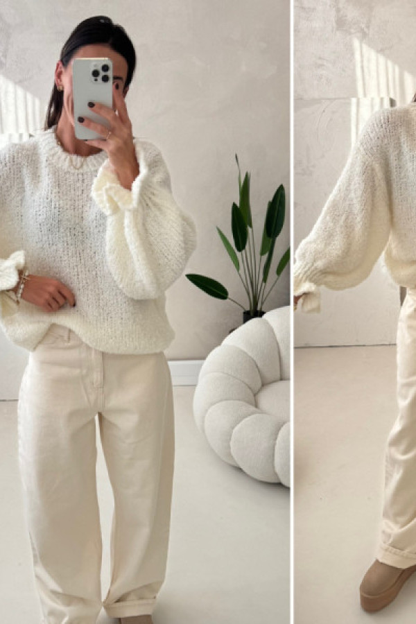 Sweter bukla z ozdobnym rękawem - śmietanka