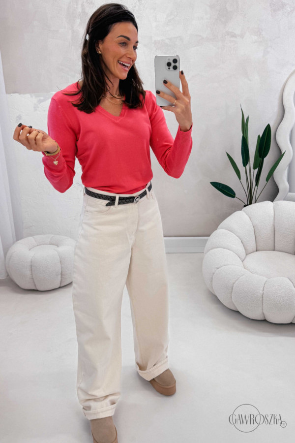 Sweterek w serek smooth - koral