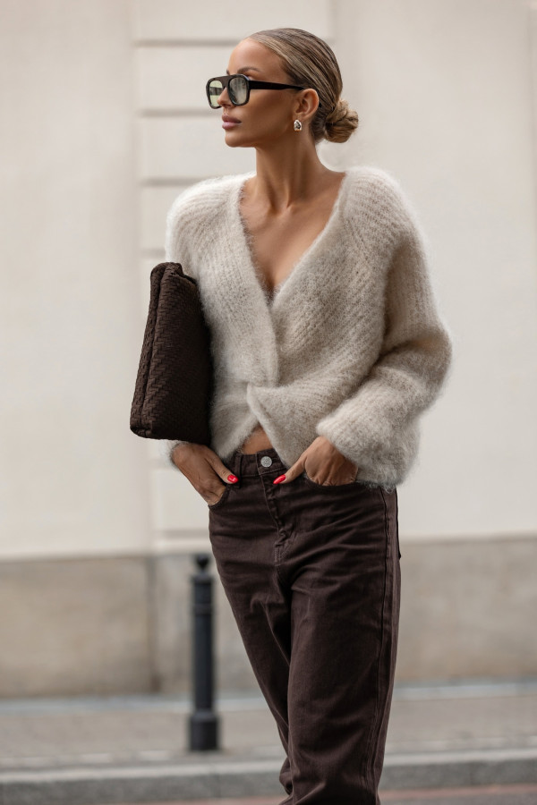 Sweter damski z supłem z przodu lub z tyłu beżowy premium yarn