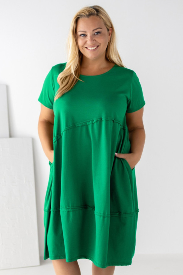 Bawełniana duża sukienka w kolorze zielonym z kieszeniami przeszycia skos anitta