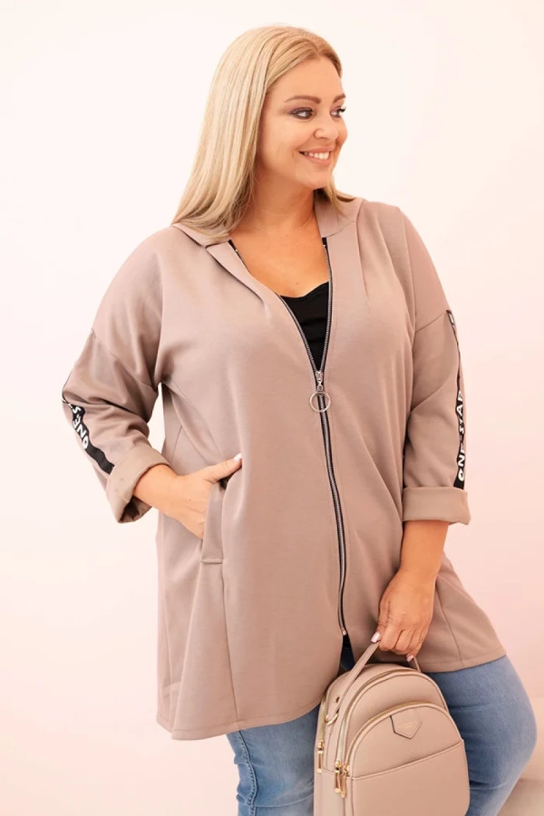 Bluza damska plus size w kolorze ciemno beżowym rozpinana kaptur dłuższy tył milena