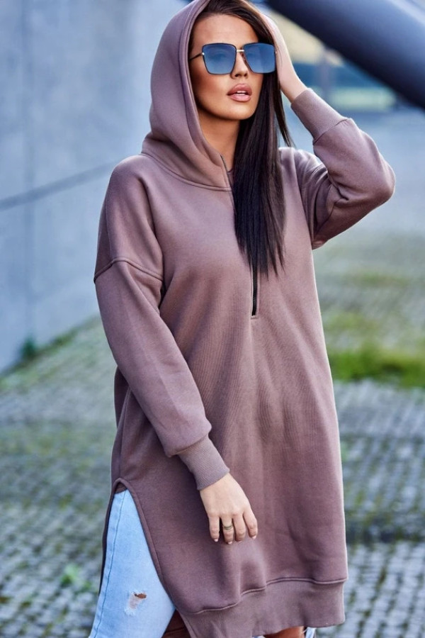 Ciepła długa bluza z kapturem w kolorze mokka rozcięcia fuzy