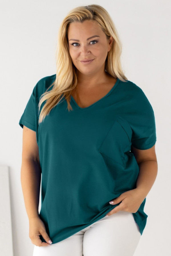 T-shirt damski plus size w kolorze dark petrol dekolt w serek v-neck kieszeń