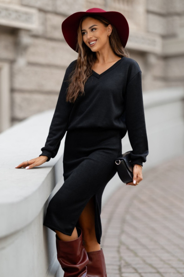 Dzianinowy komplet w kolorze czarnym bluzka sweterkowa + spódnica z rozcięciem debi