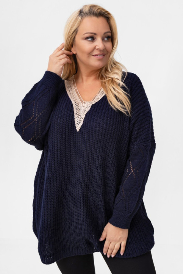 Sweter damski oversize w kolorze granatowym ozdobne rękawy koronkowy v-dekolt zeph