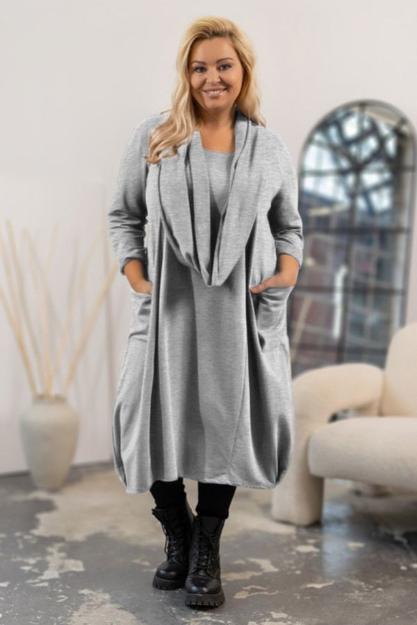 Mega oversize sukienka w kolorze szary melanż z kieszeniami dekolt szal sabina