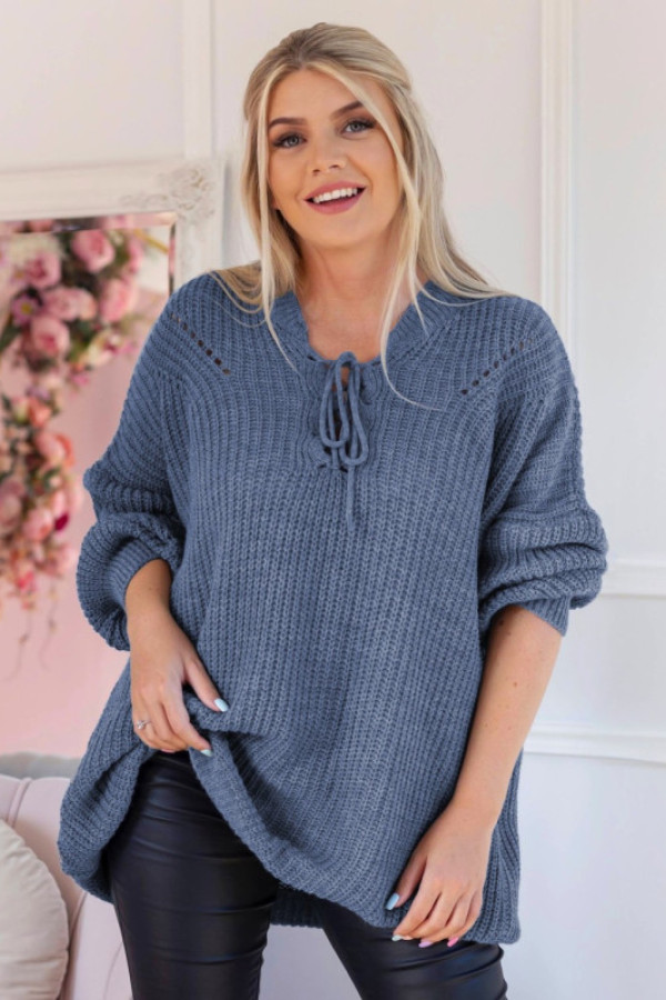 Długi sweter damski oversize w kolorze denim sznurowany dekolt dante